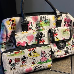 DISNEY PARKS MICKEY AND MINNIE HANDBAG & WALLET